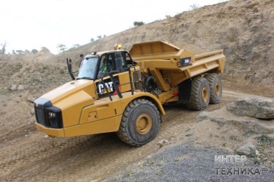  Caterpillar     Cat 740